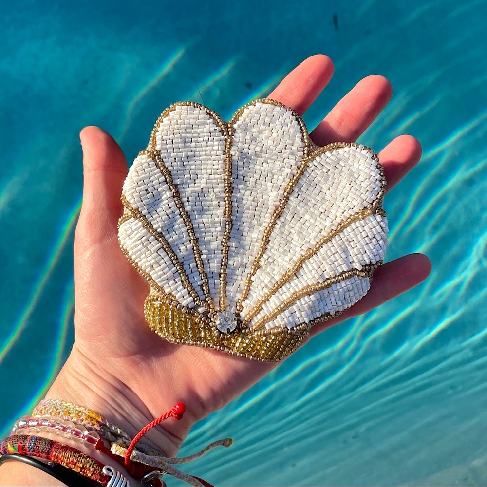 Vintage Scalloped Seashell Coin Purse with Glass Beads
